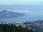 Nov 2006.  View from the southern side of Mt. Tamalpais during a hang gliding expedition.  Peter launched from a higher point on the north western face.